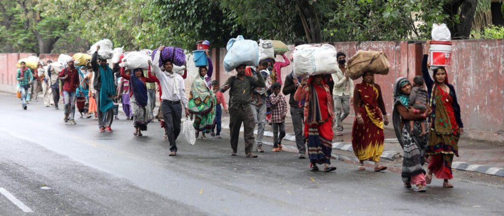 Coronavirus: Migrant Workers from Delhi-Mumbai increasing risk of virus in villages