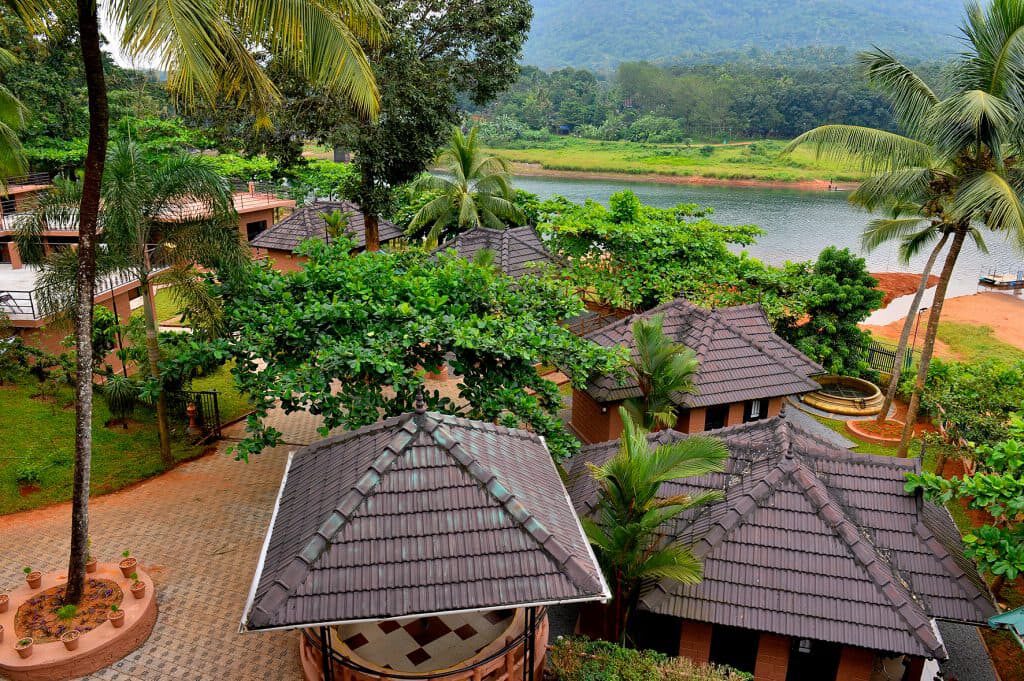 India's Top 10 Ayurvedic Retreats and Wellness Centers 7