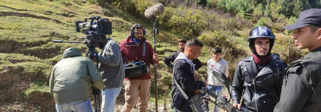 Film in Jammu & Kashmir: Your Trusted Fixer in Srinagar, Gulmarg, and Leh